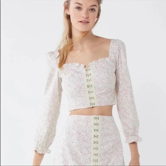 Urban Outfitters Tops - New Love Stuck Floral Hook & Eve Top